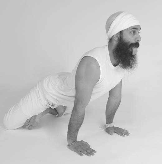 Kriya um die innere Kraft des Mannes anzurufen