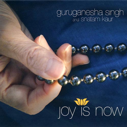 La joie est maintenant - Guru Ganesha Singh et Snatam Kaur terminés